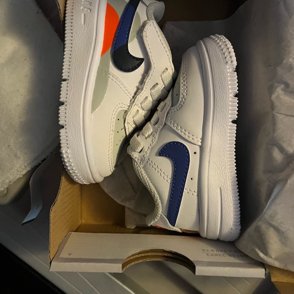 Nike Force 1 Low Easy On LV8 2 in White